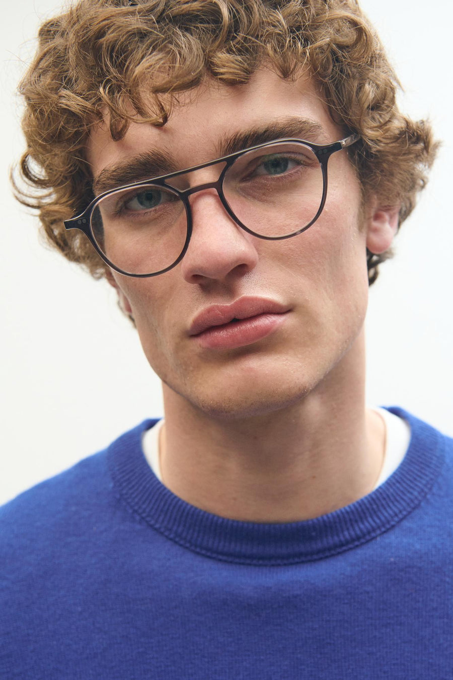 Revel-graduadas-dark-grey-01