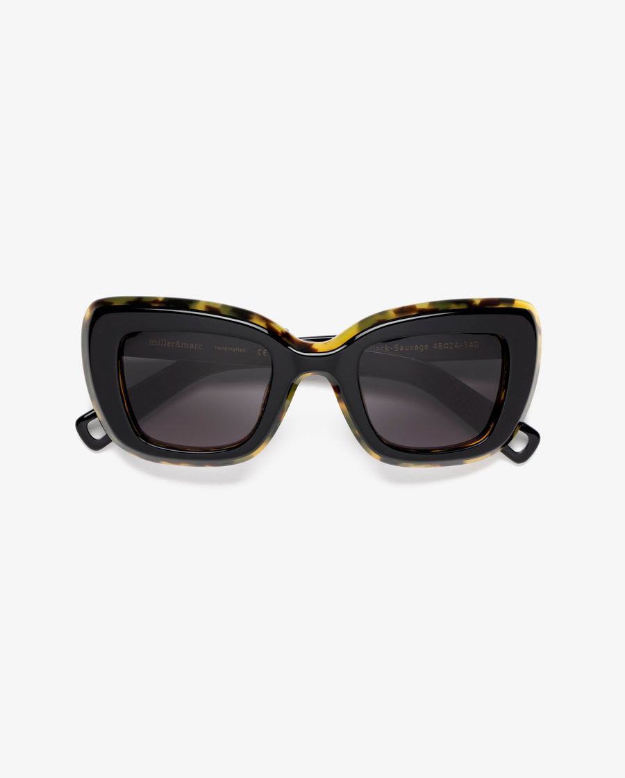 dieciseis-sol-black-sauvage-01