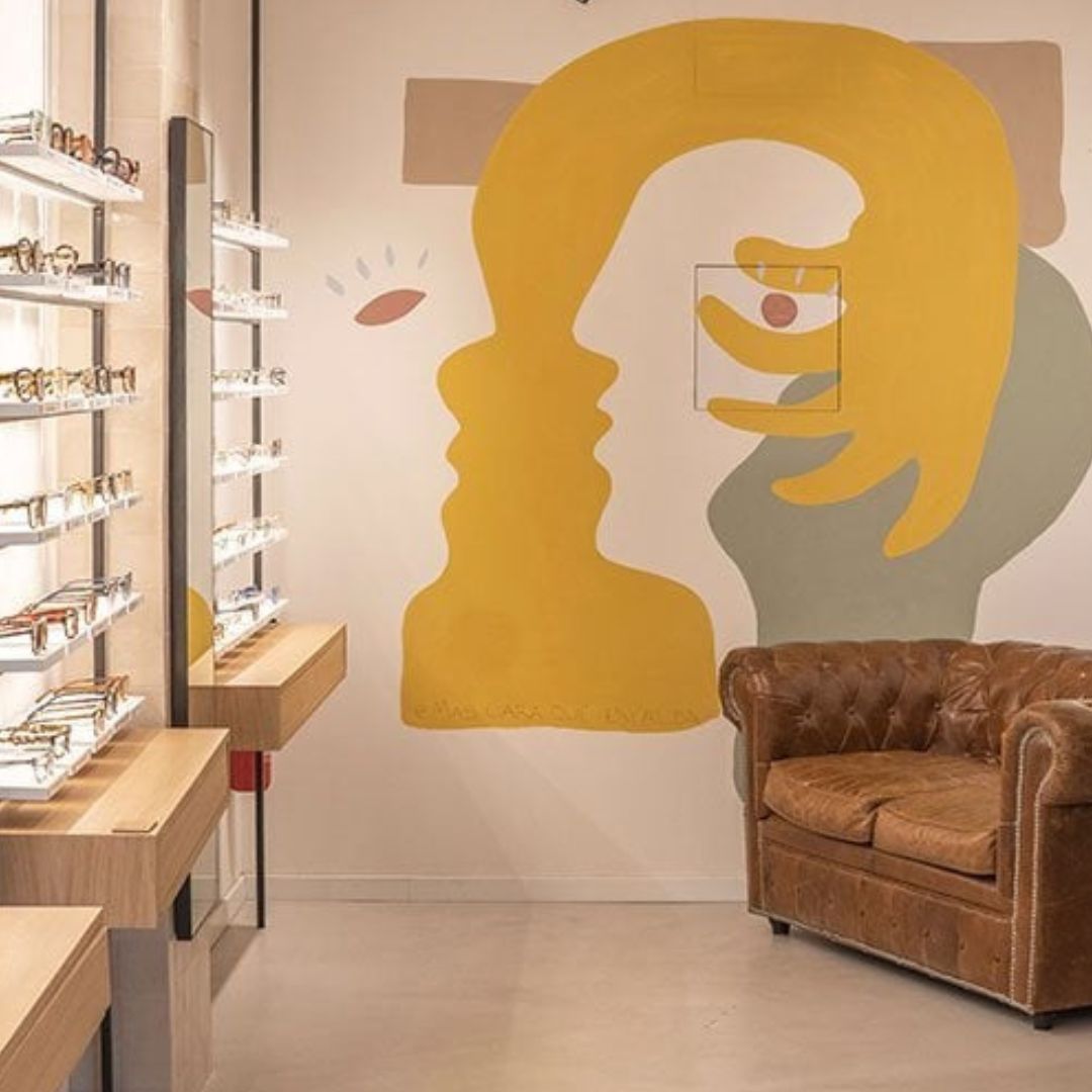 Interior de la óptica Miller & Marc en Sierpes Sevilla