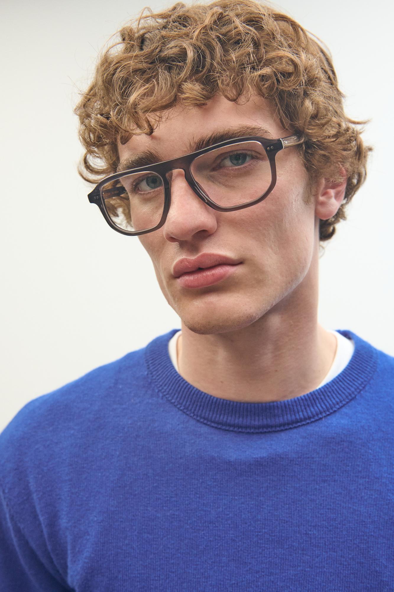 Alfred-graduada-dark-grey-06_resultado