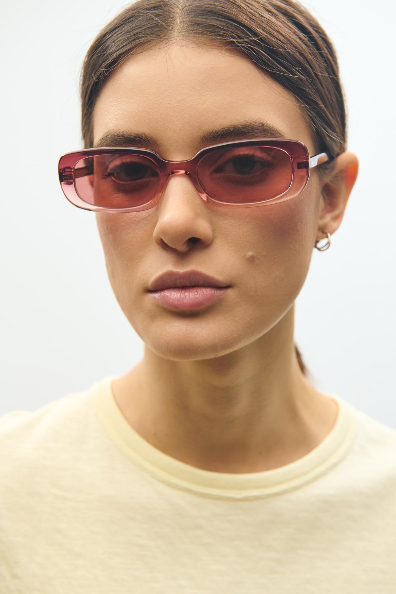 Brooks-sol-gradient-merlot-07_resultado