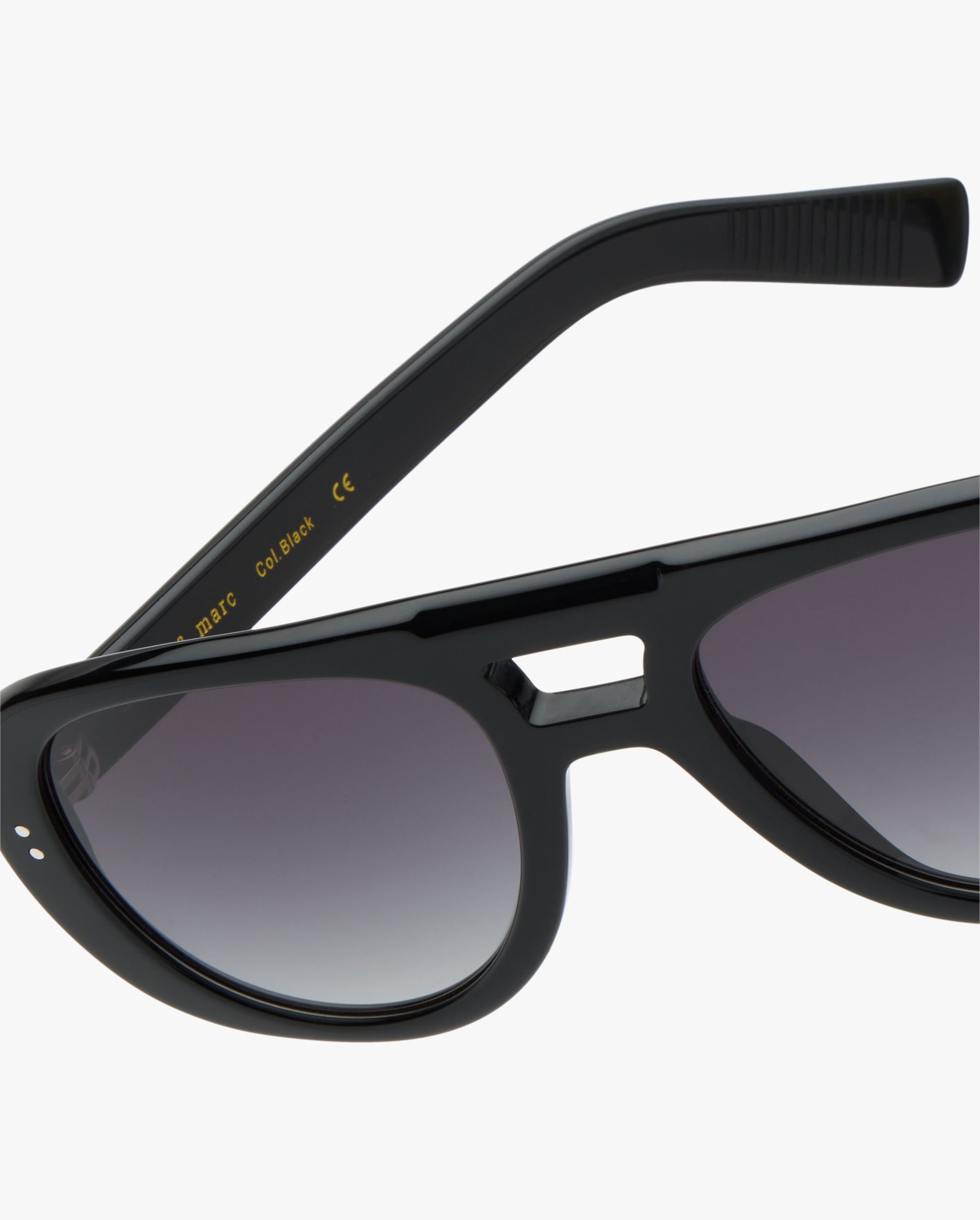 Cameron-sol-black_02