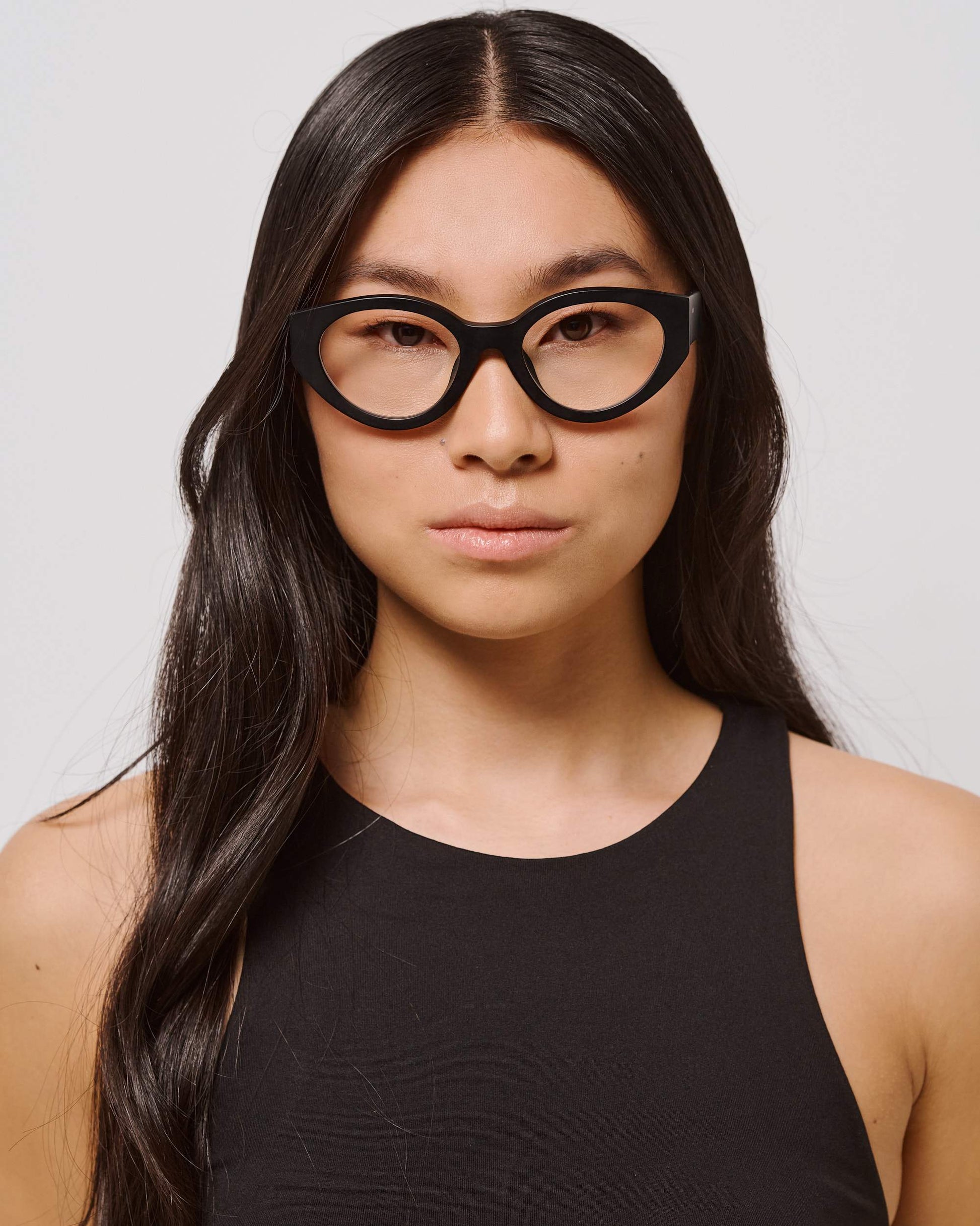 Ingrid-graduadas-Matte-Black-4 