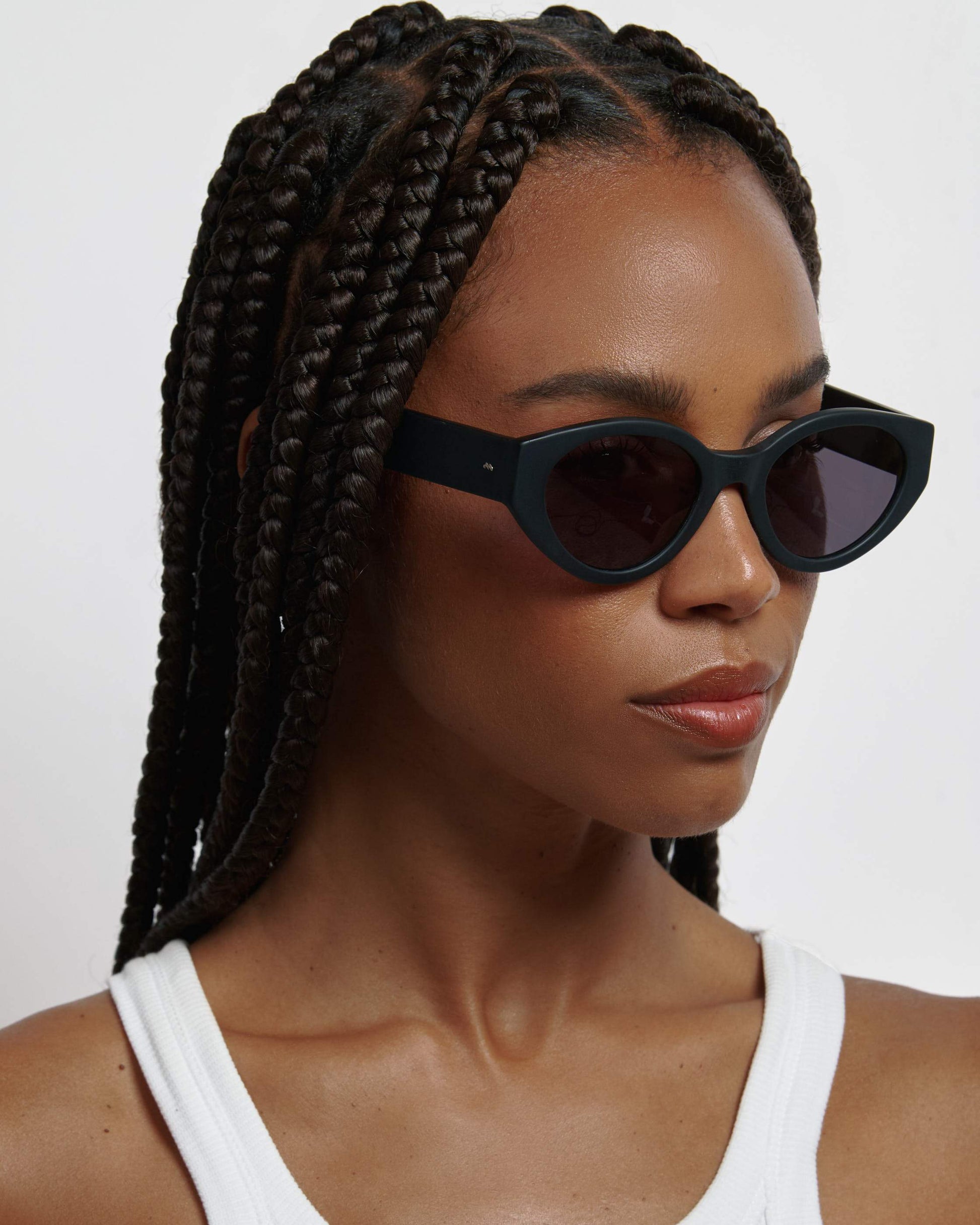 Ingrid-sol-matte-Black-07 