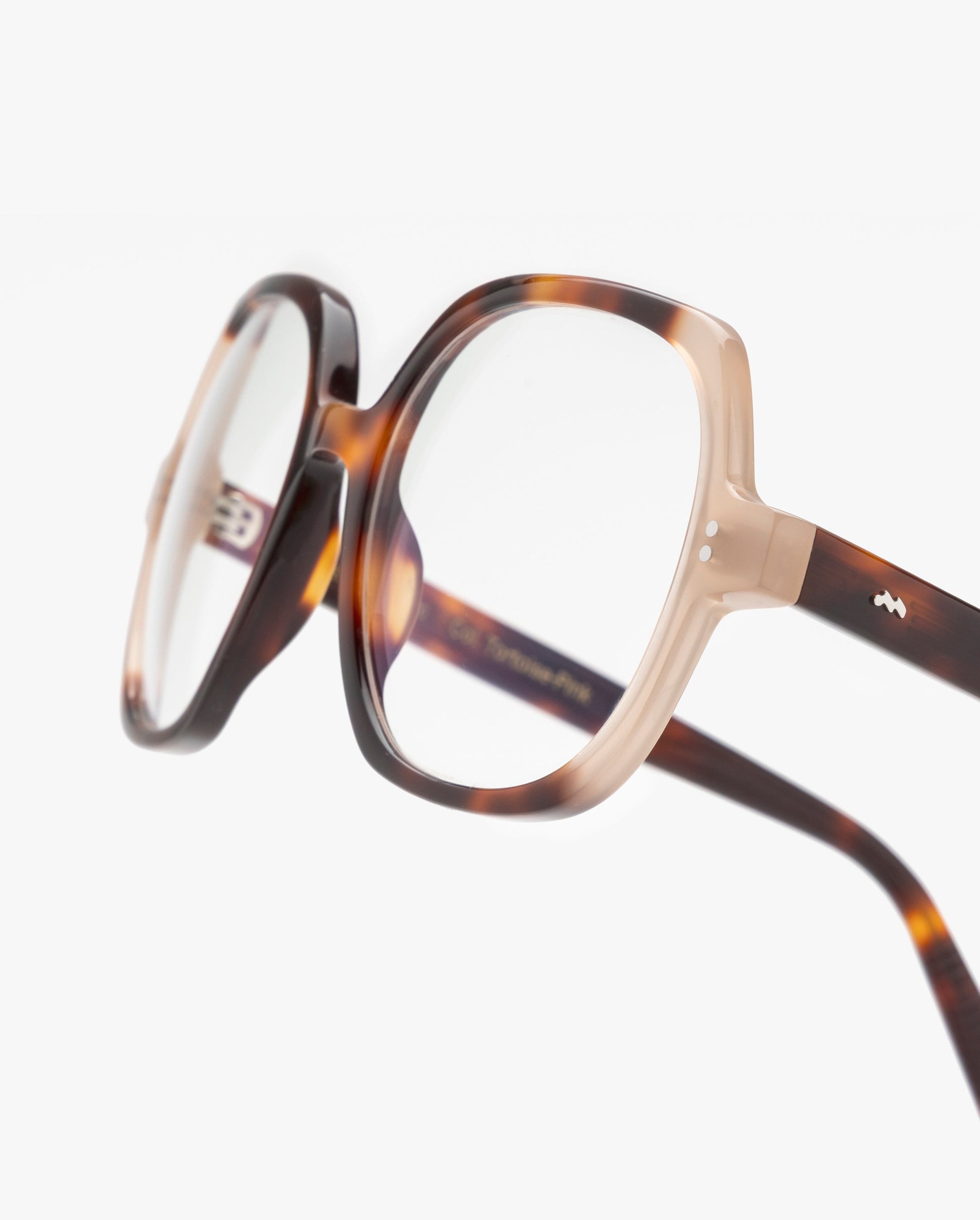 Lesley-graduadas-Pink-Tortoise-02