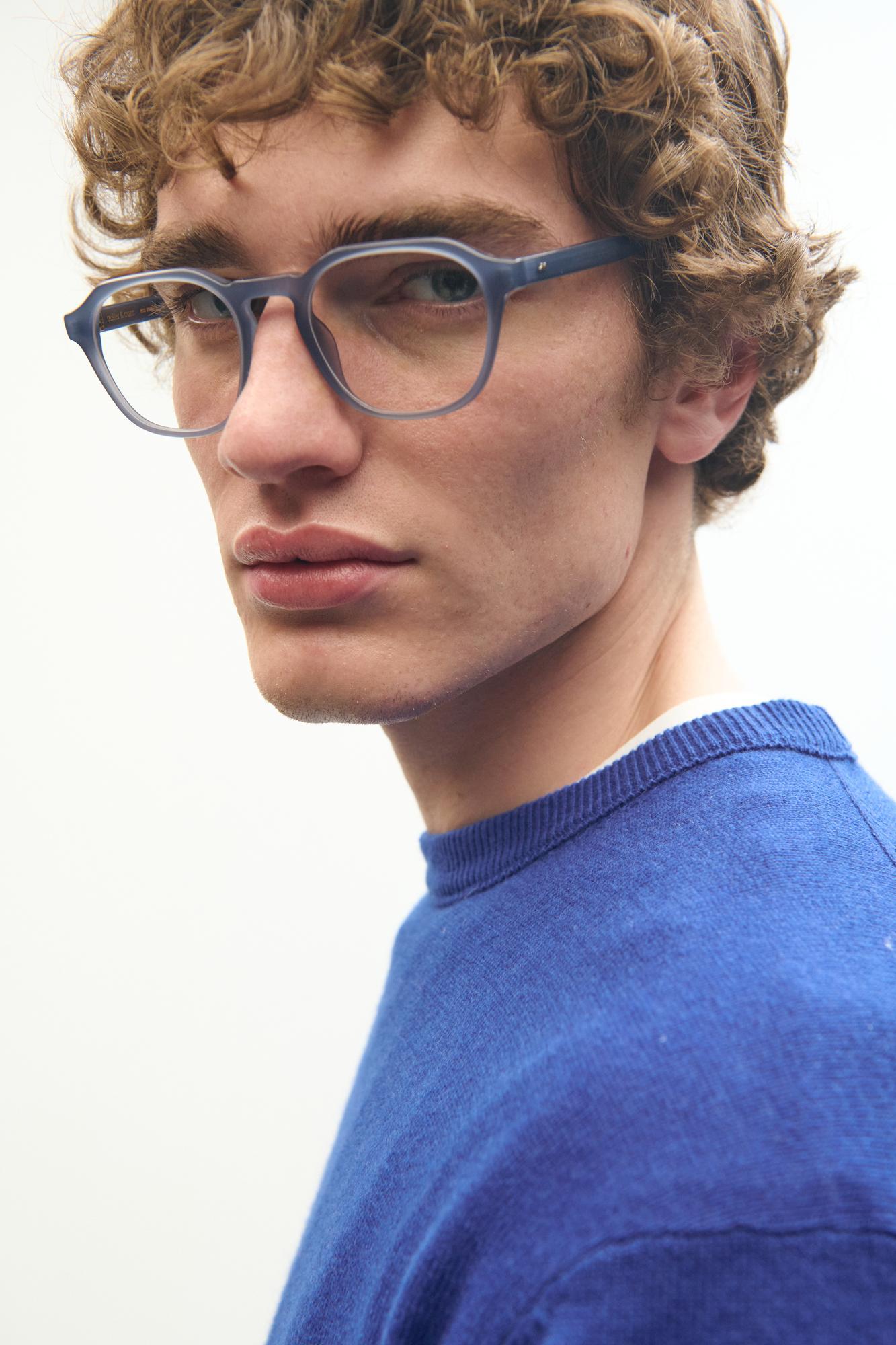 Luca-graduada-bluish-grey-06_resultado