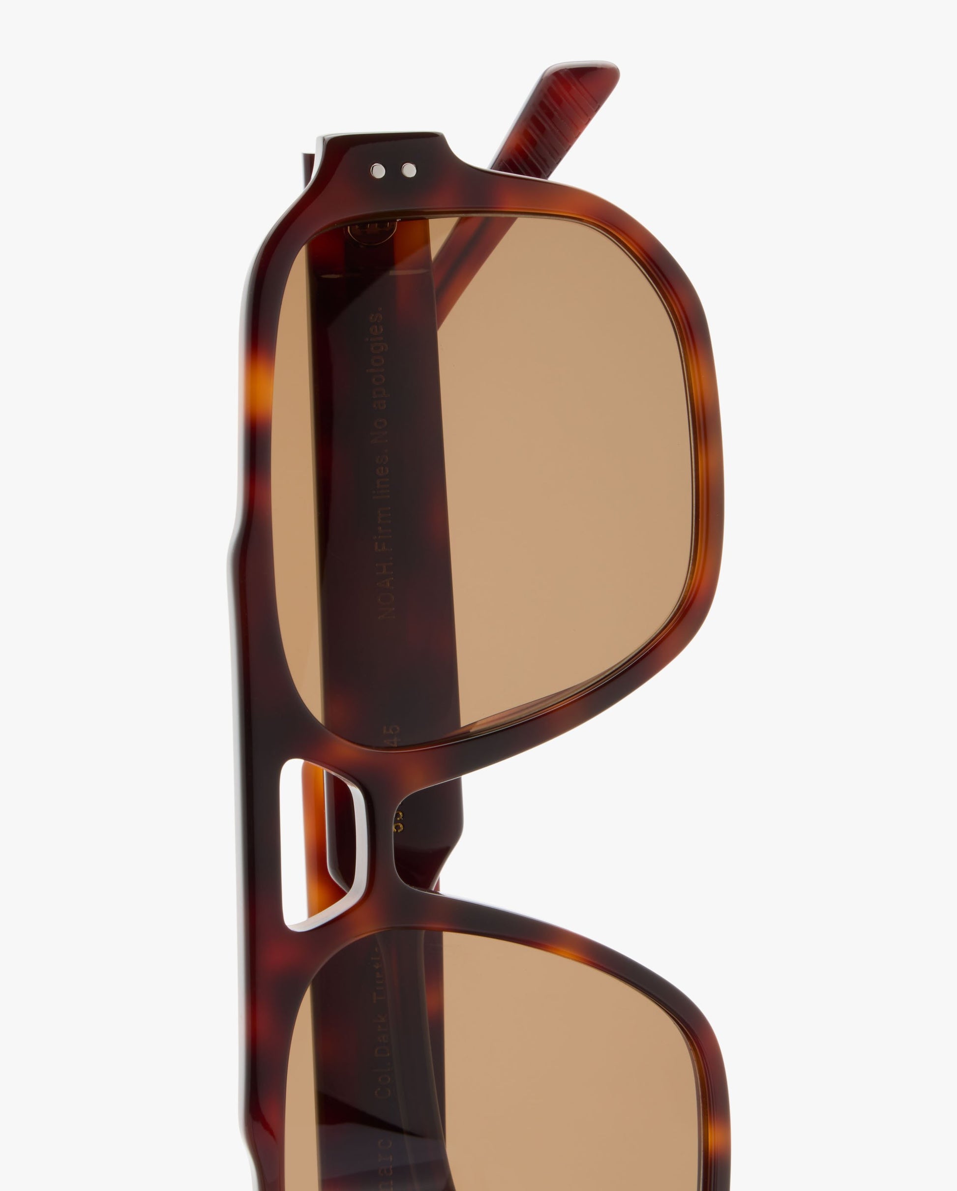 Noah-sol-dark-turtle-brown-02