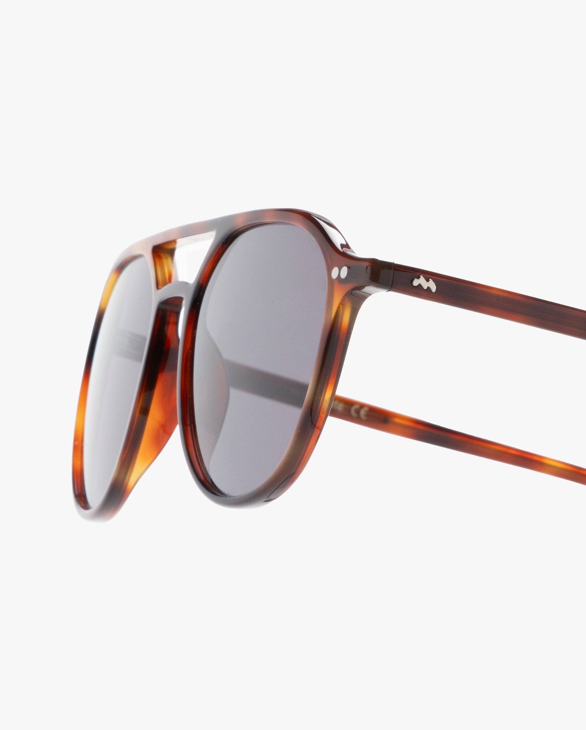Revel-sol-Classic-tortoise-02