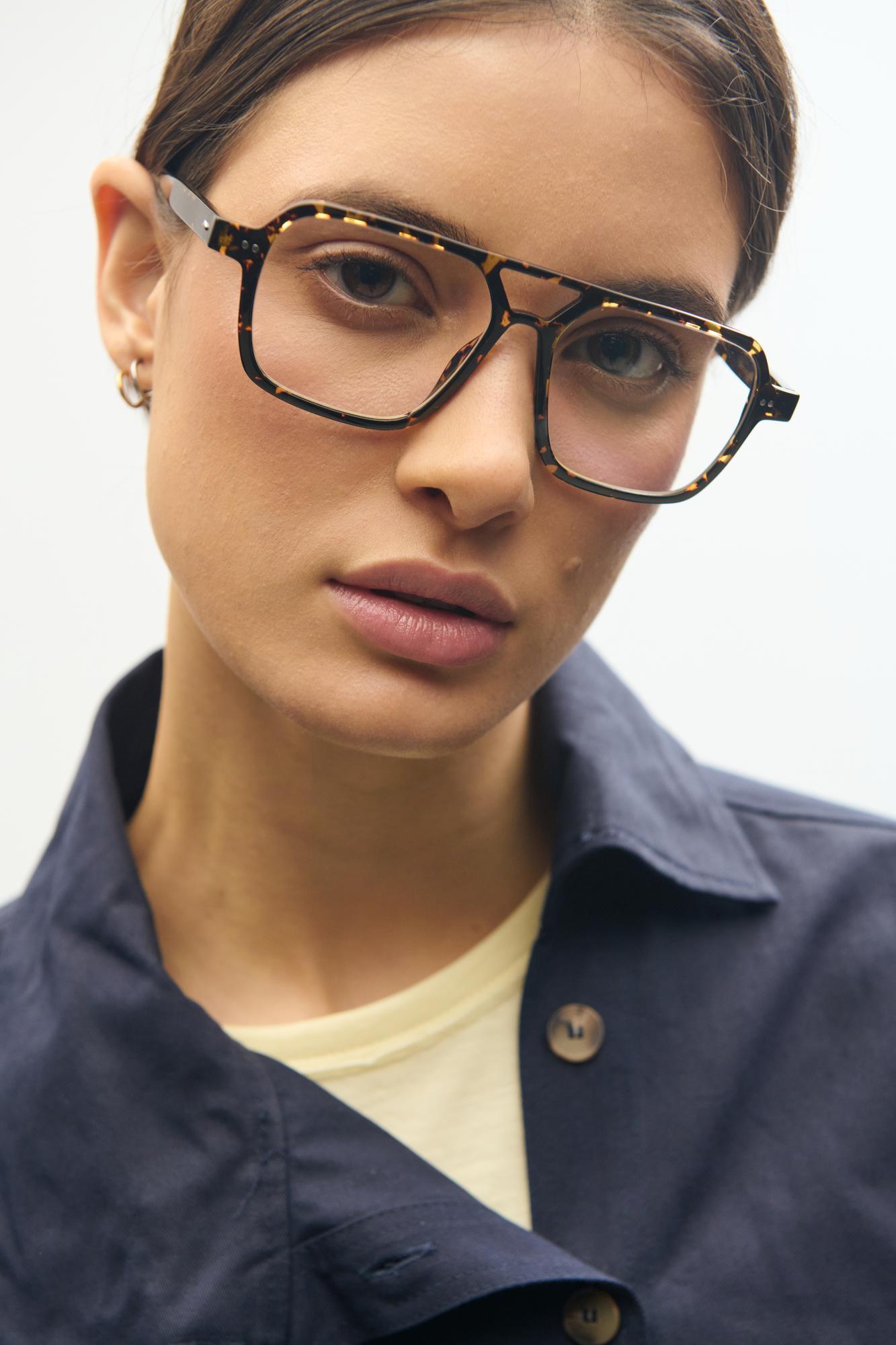 Sasha-graduada-dark-carey-05_resultado