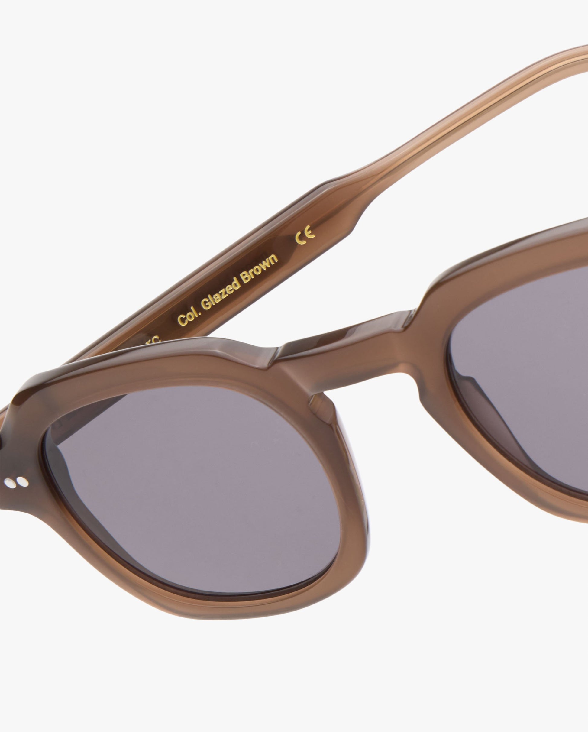 William-sol-glazed-brown_03