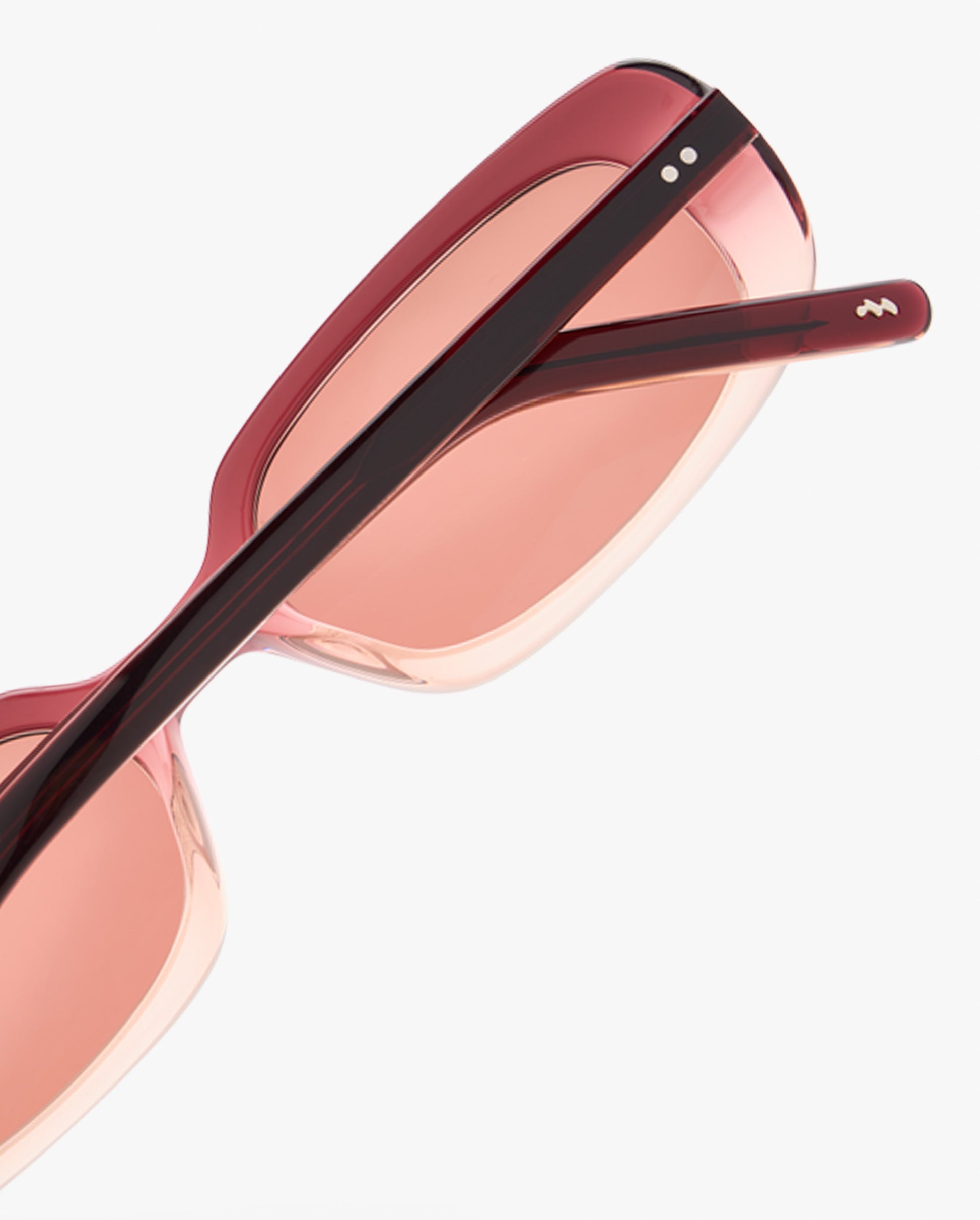 brooks-sol-gradient-merlot_03