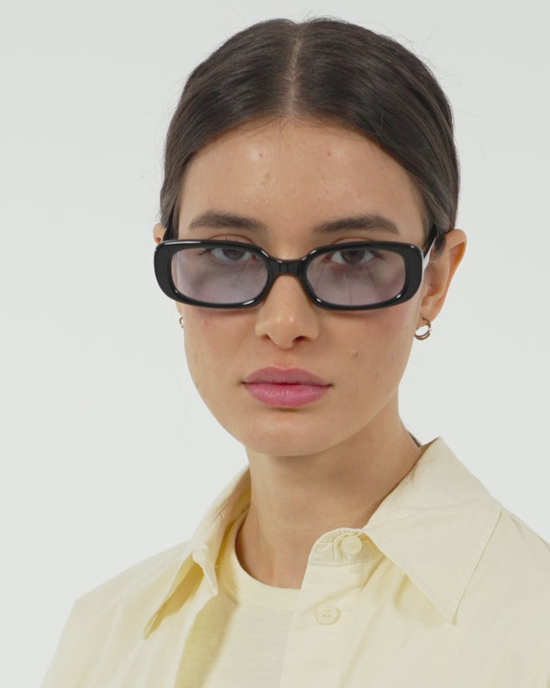 Brooks-sol-Black-MM-Blue-Water-09